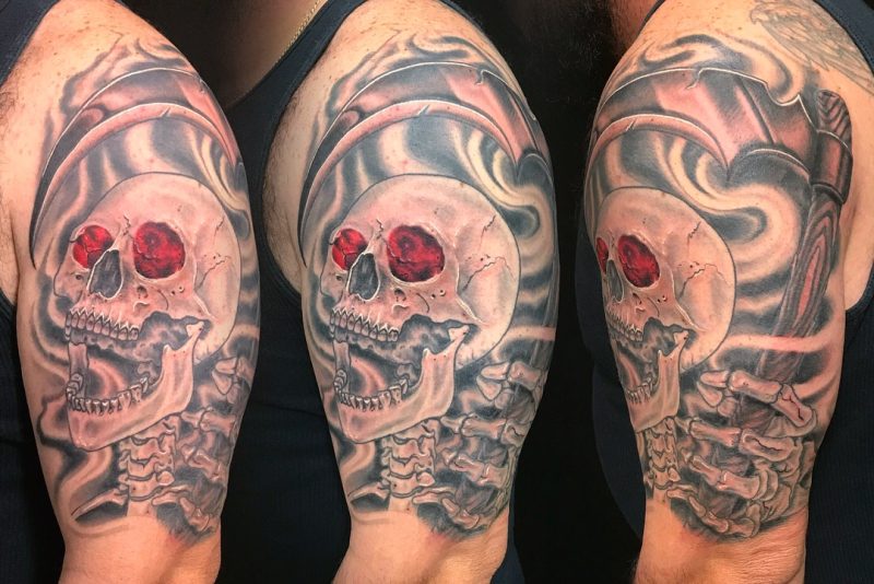 pink-philodendron-monstera-forearm-tattoo-color-frank-luca-vatican-tattoo