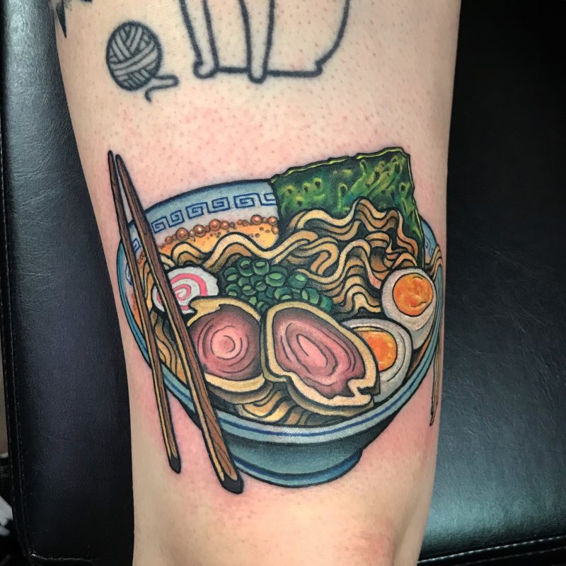 ramen-bowl-neotraditional-forearm-tattoo-frank-luca-vatican-tattoo