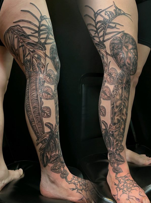 tropical-botanical-leg-sleeve-tattoo-black-gray-frank-luca-vatican-tattoo